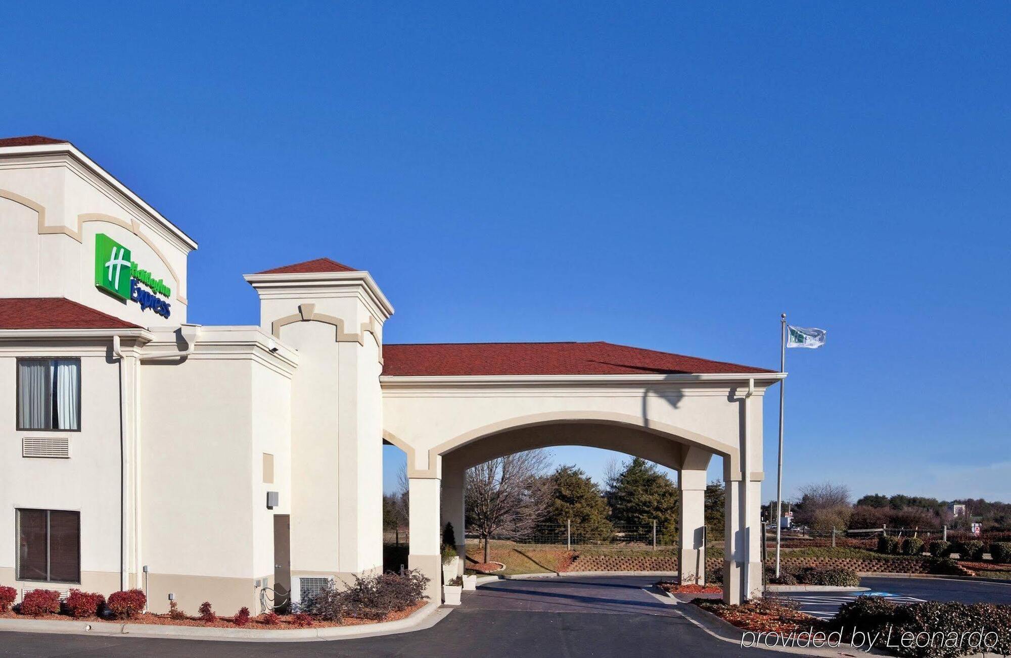 Best Western Кернерсвилл Экстерьер фото